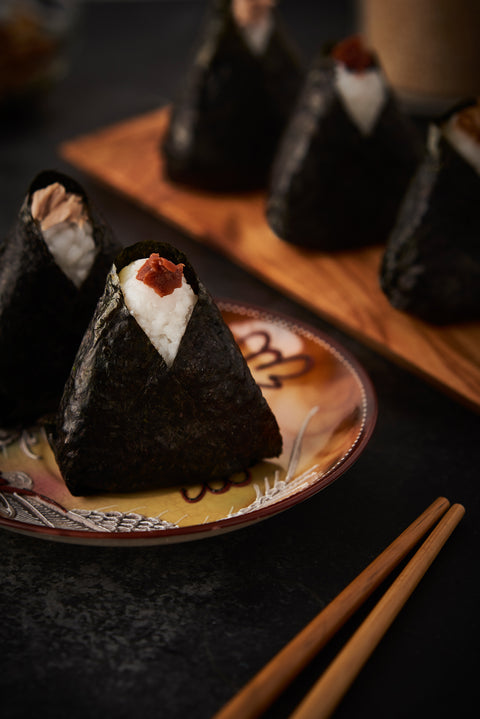 How to Make Onigiri