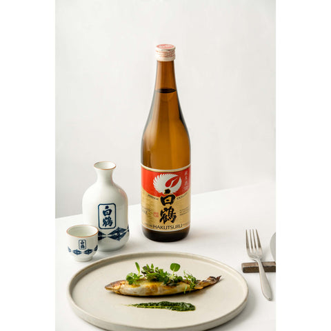 HAKUTSURU - Excellent Junmai Sake 720ml