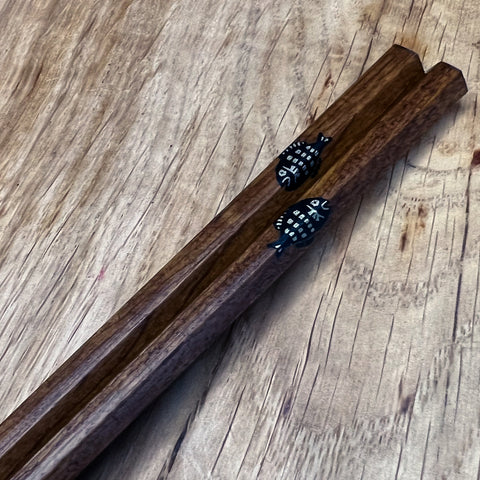 Ishida Carbonised Wood Chopsticks with Snapper Fish 205mm